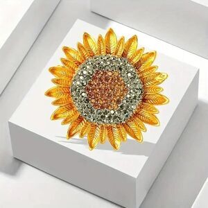 Vintage Style Colorful & Vibrant Sunflower Floral Enamel Fashion Brooch